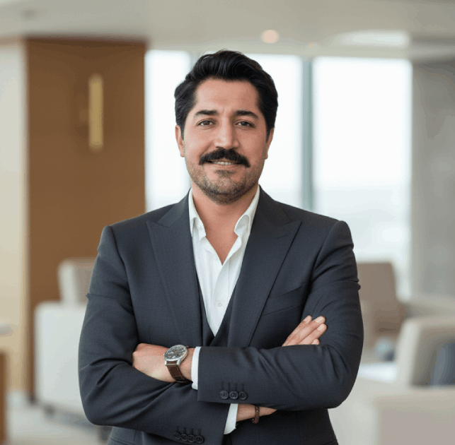 Avukat Erhan Aktı
